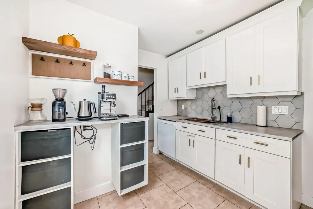 11169 Sacramento Drive SW Calgary AB T2W 0J6