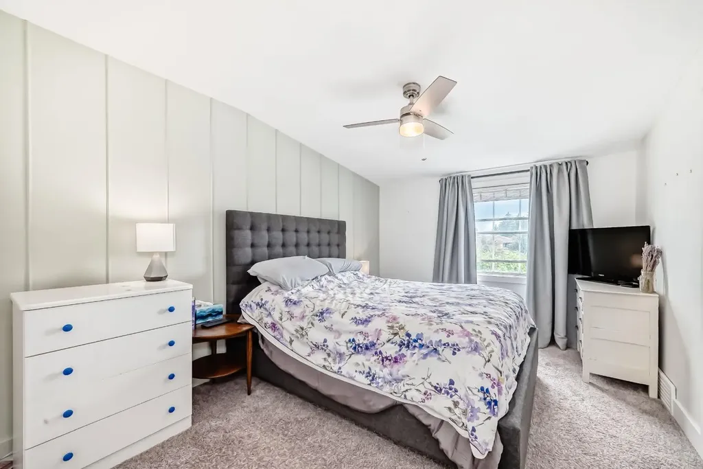11169 Sacramento Drive SW Calgary AB T2W 0J6