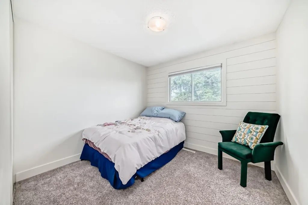 11169 Sacramento Drive SW Calgary AB T2W 0J6