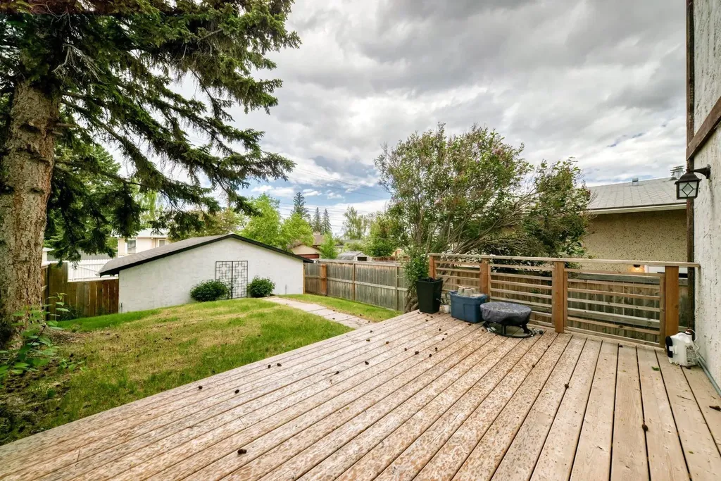 11169 Sacramento Drive SW Calgary AB T2W 0J6