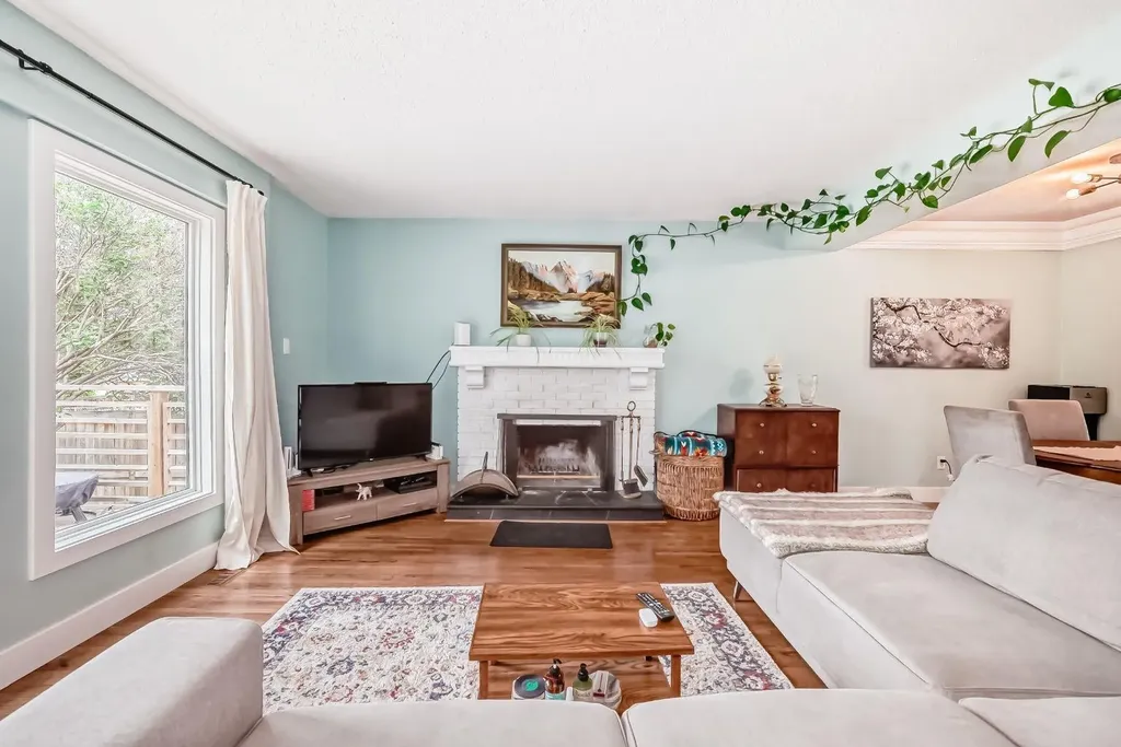 11169 Sacramento Drive SW Calgary AB T2W 0J6