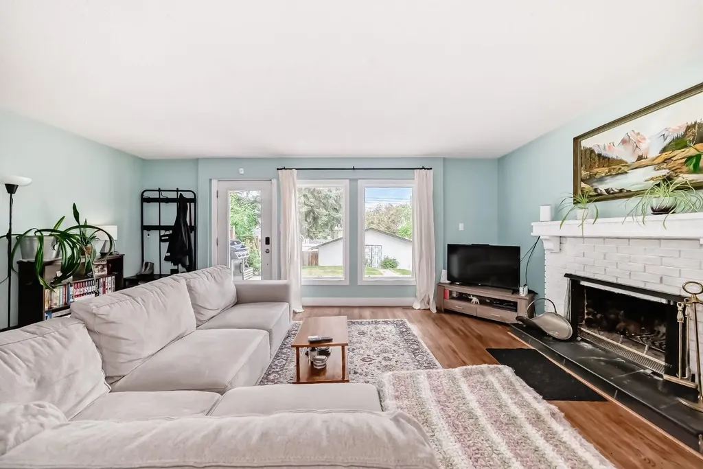 11169 Sacramento Drive SW Calgary AB T2W 0J6