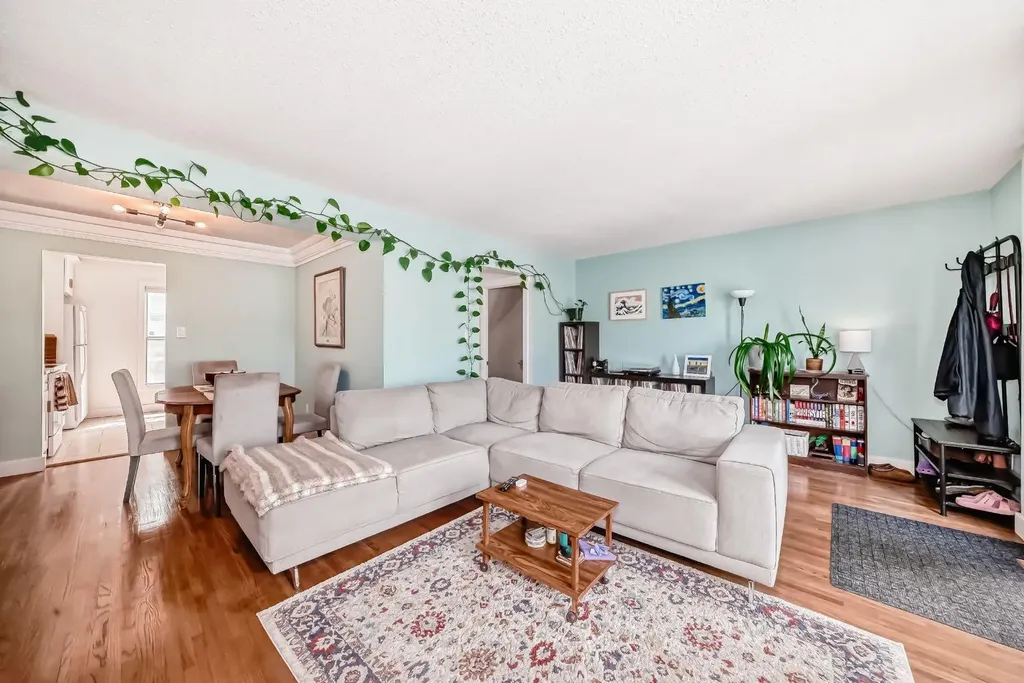 11169 Sacramento Drive SW Calgary AB T2W 0J6