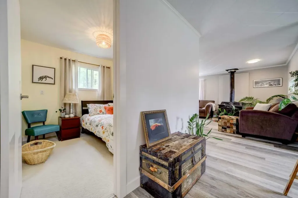 22925 4 Avenue Hillcrest AB T0K 1C0