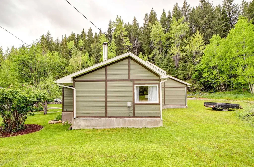 22925 4 Avenue Hillcrest AB T0K 1C0