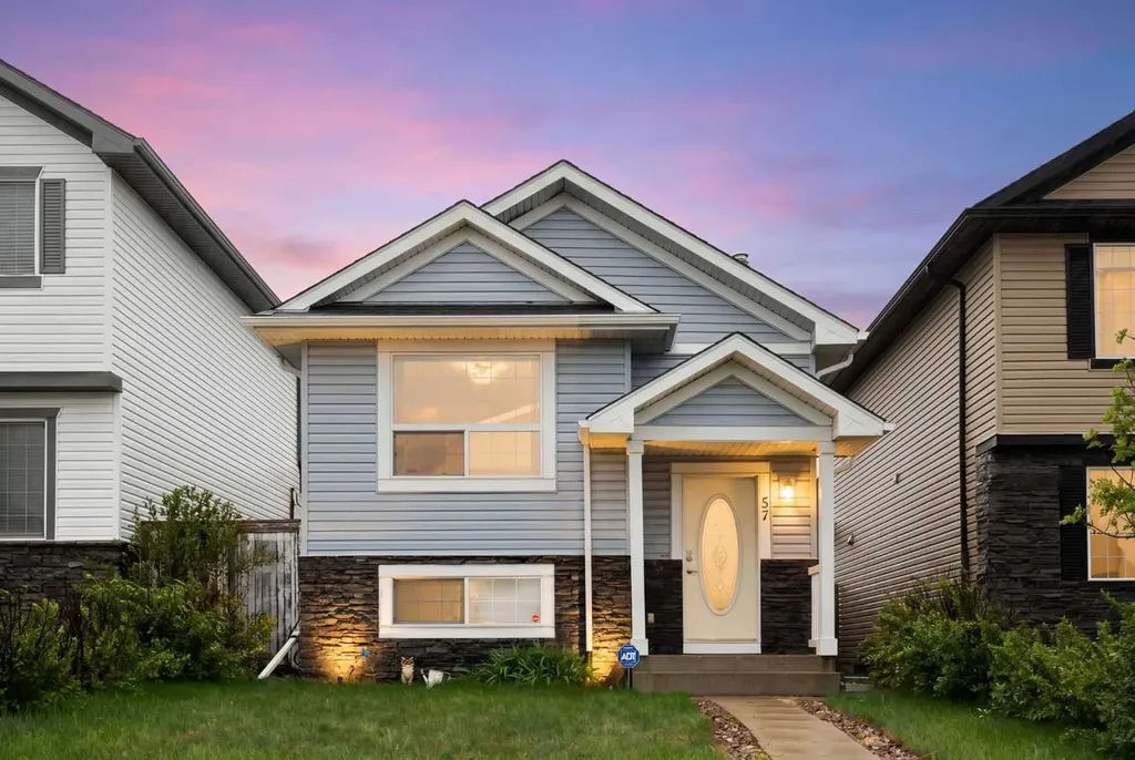 57 Saddlemont Grove NE Calgary AB T3J 4Z9