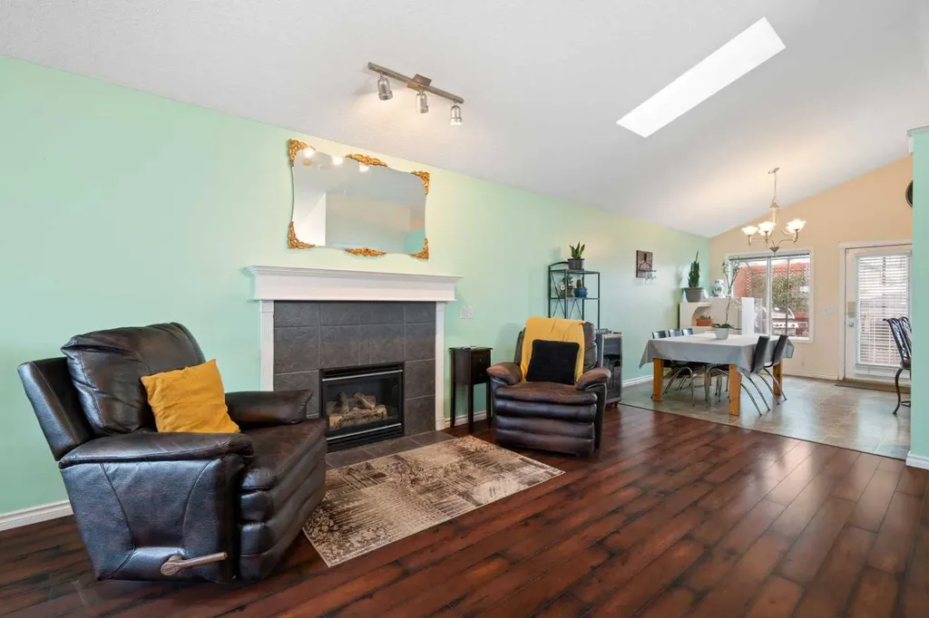 57 Saddlemont Grove NE Calgary AB T3J 4Z9