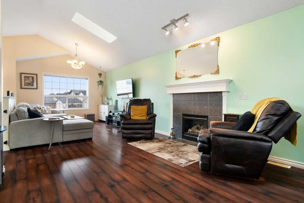 57 Saddlemont Grove NE Calgary AB T3J 4Z9