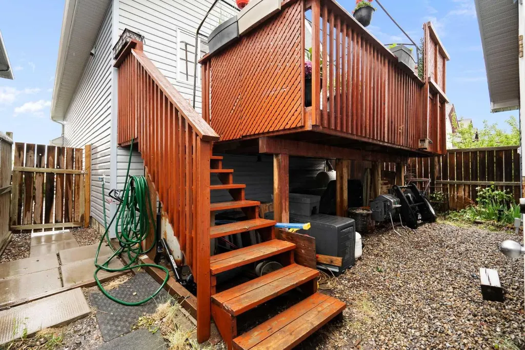 57 Saddlemont Grove NE Calgary AB T3J 4Z9