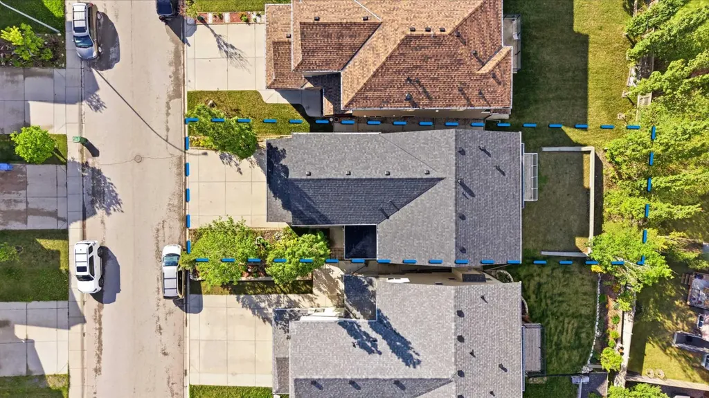 172 Sherwood Mews NW Calgary AB T3R 0G1