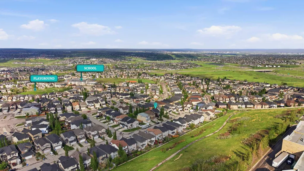 172 Sherwood Mews NW Calgary AB T3R 0G1