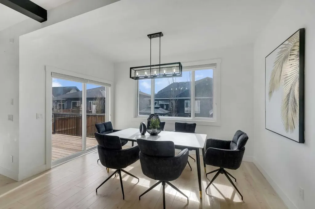 247 Coopers Cove SW Airdrie AB T4B 4C3