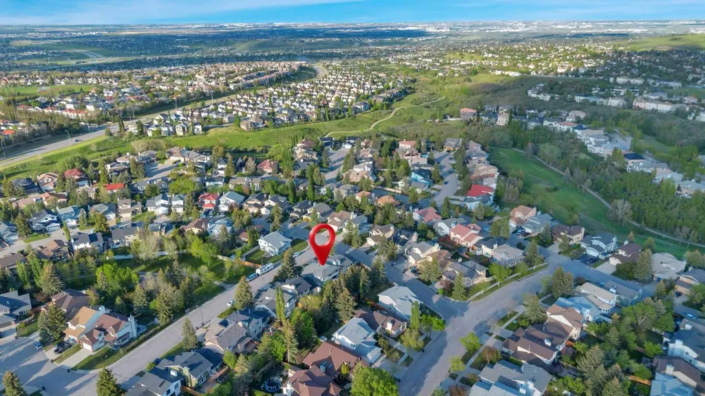 350 Edgepark Way NW Calgary AB T3A4P5
