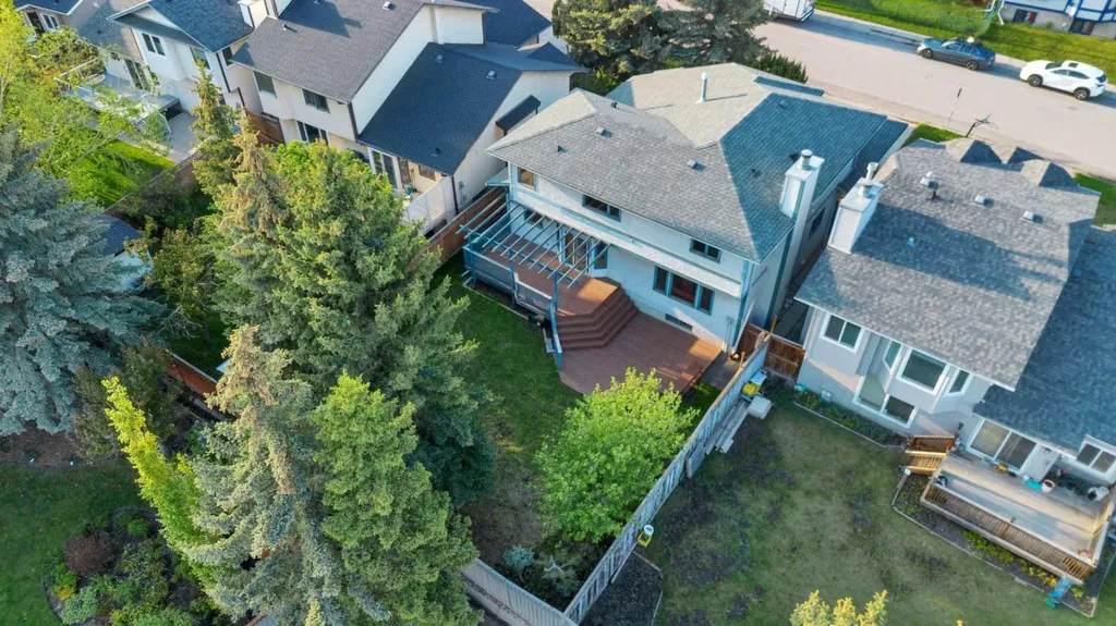 350 Edgepark Way NW Calgary AB T3A4P5
