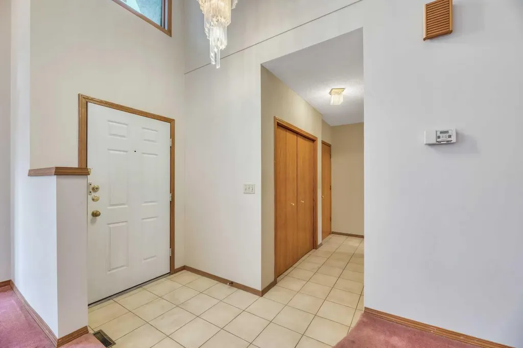350 Edgepark Way NW Calgary AB T3A4P5
