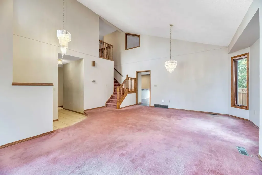 350 Edgepark Way NW Calgary AB T3A4P5