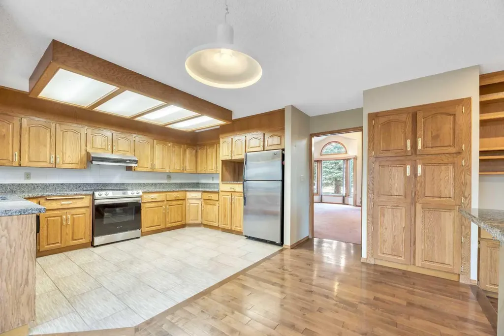 350 Edgepark Way NW Calgary AB T3A4P5