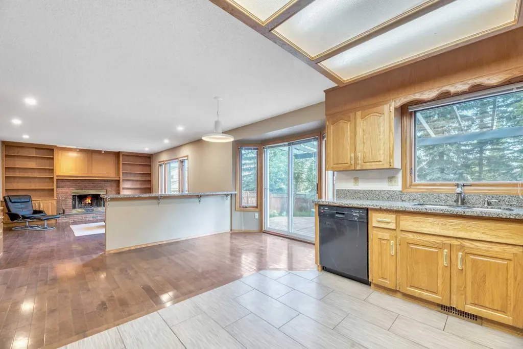350 Edgepark Way NW Calgary AB T3A4P5