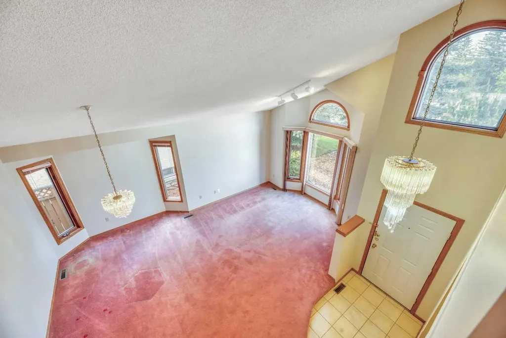 350 Edgepark Way NW Calgary AB T3A4P5