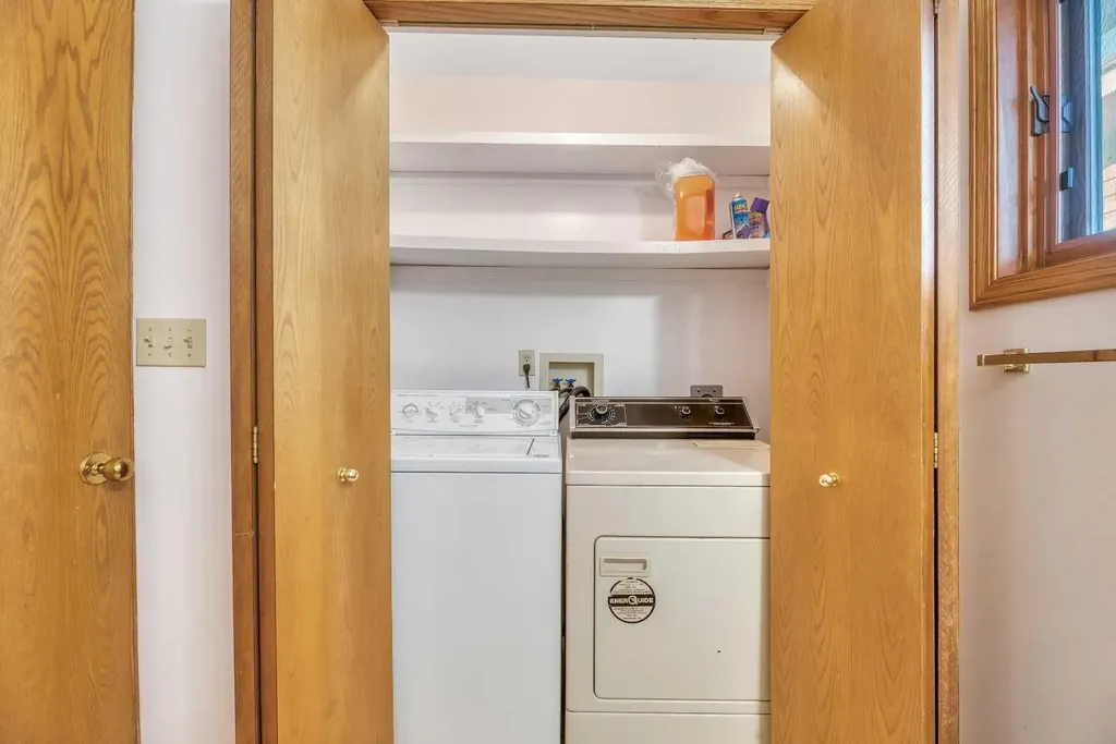 350 Edgepark Way NW Calgary AB T3A4P5