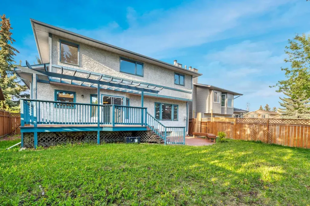 350 Edgepark Way NW Calgary AB T3A4P5