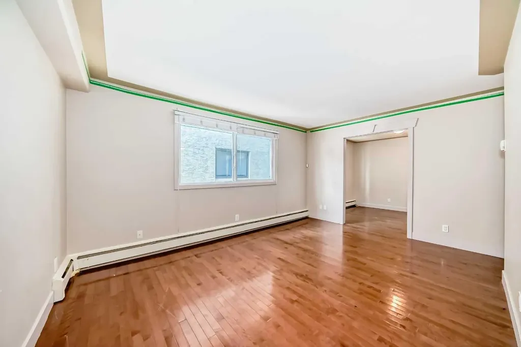 2417 17 Street SW Calgary AB T2T 4M9
