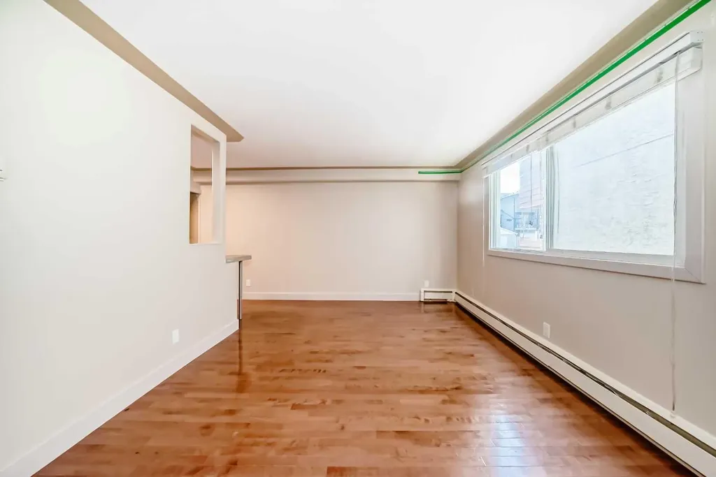 2417 17 Street SW Calgary AB T2T 4M9