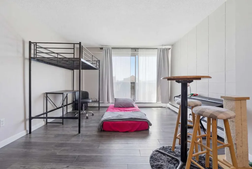 519 17 Avenue SW Calgary AB T2S 0A9