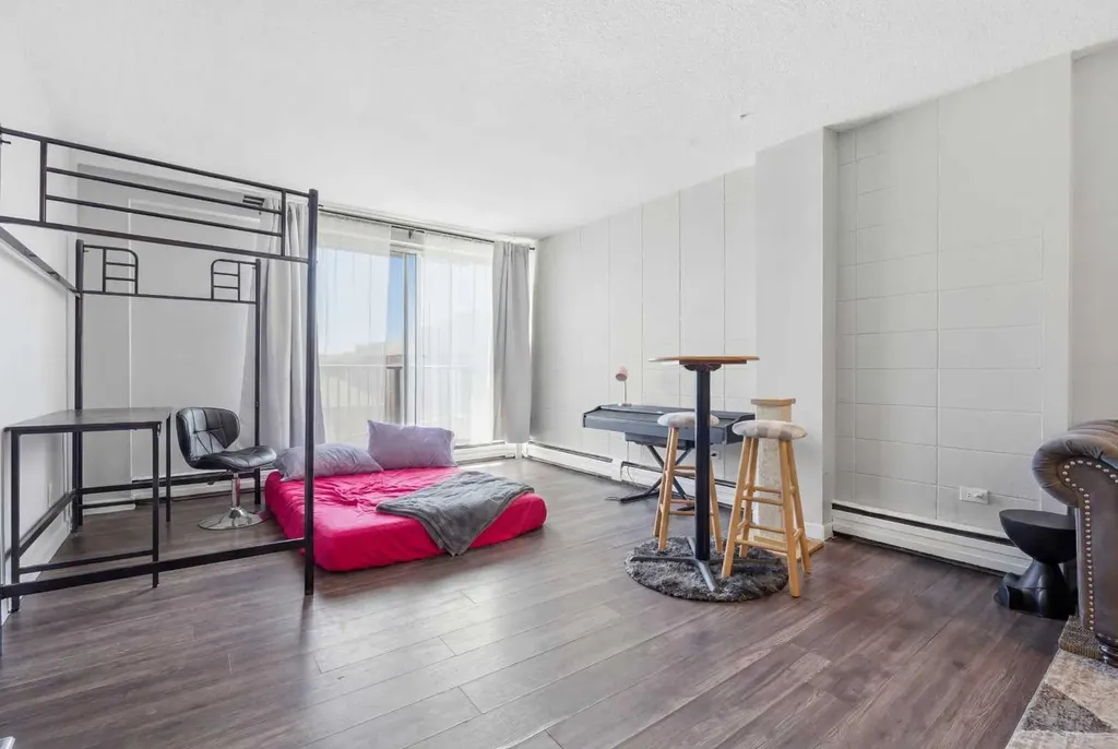 519 17 Avenue SW Calgary AB T2S 0A9