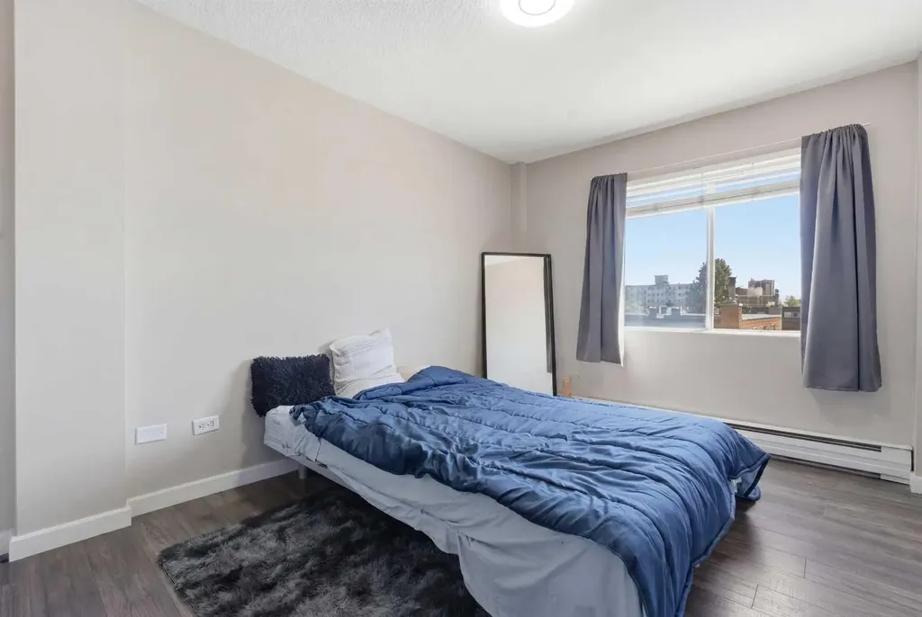 519 17 Avenue SW Calgary AB T2S 0A9