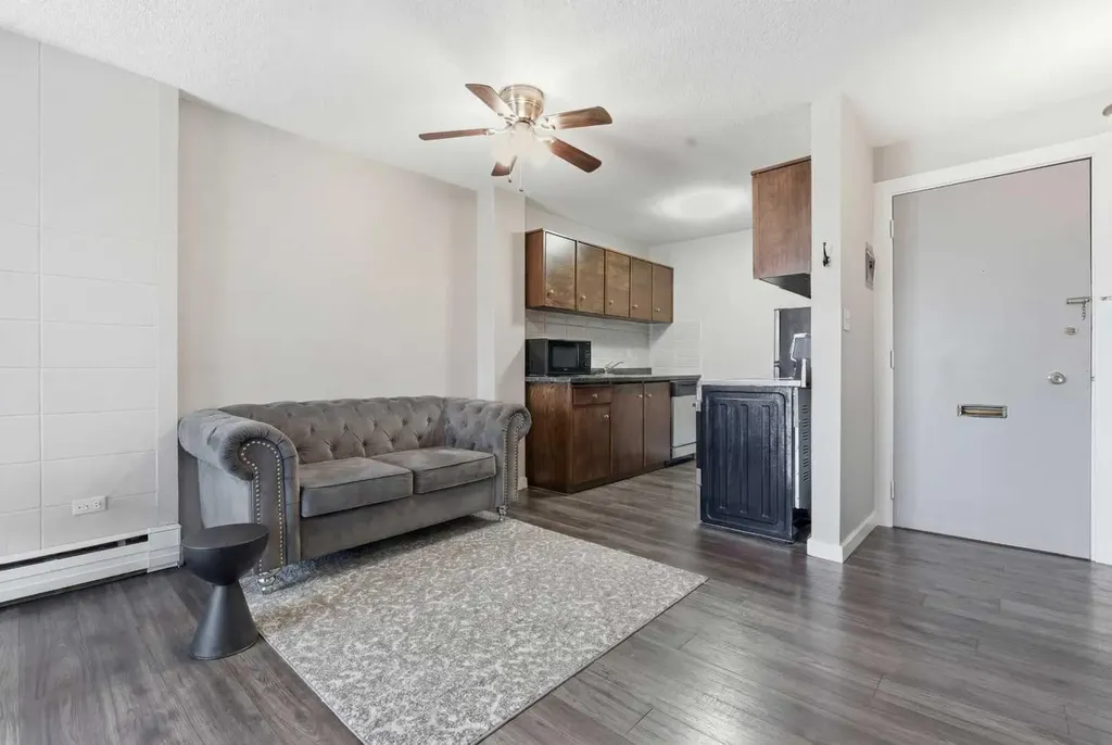 519 17 Avenue SW Calgary AB T2S 0A9