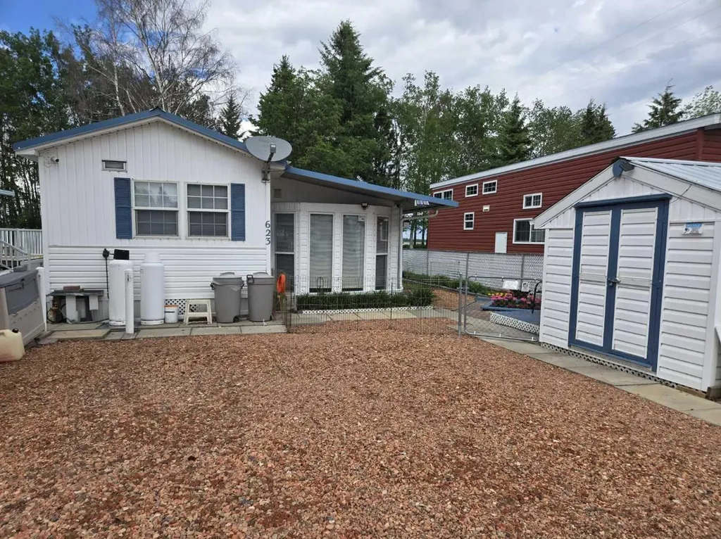 Carefree Resort Rural Red Deer County AB T4G 0K6