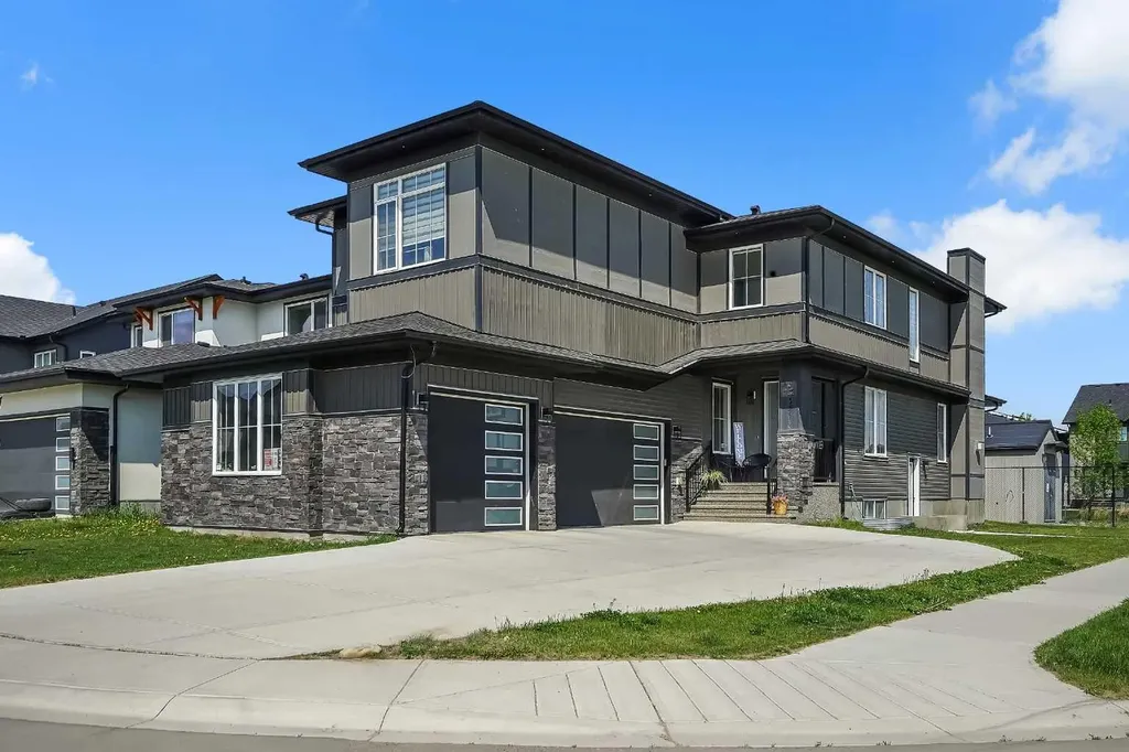 192 Sandpiper Landing Chestermere AB T1X 1Y8
