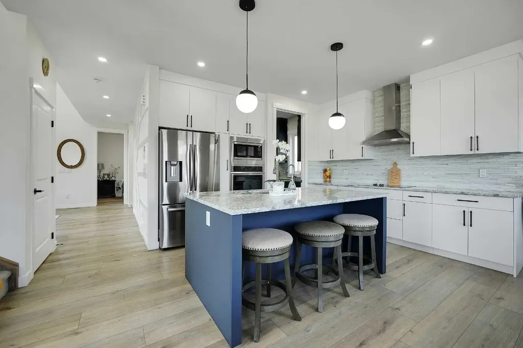 192 Sandpiper Landing Chestermere AB T1X 1Y8