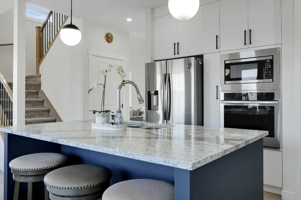 192 Sandpiper Landing Chestermere AB T1X 1Y8