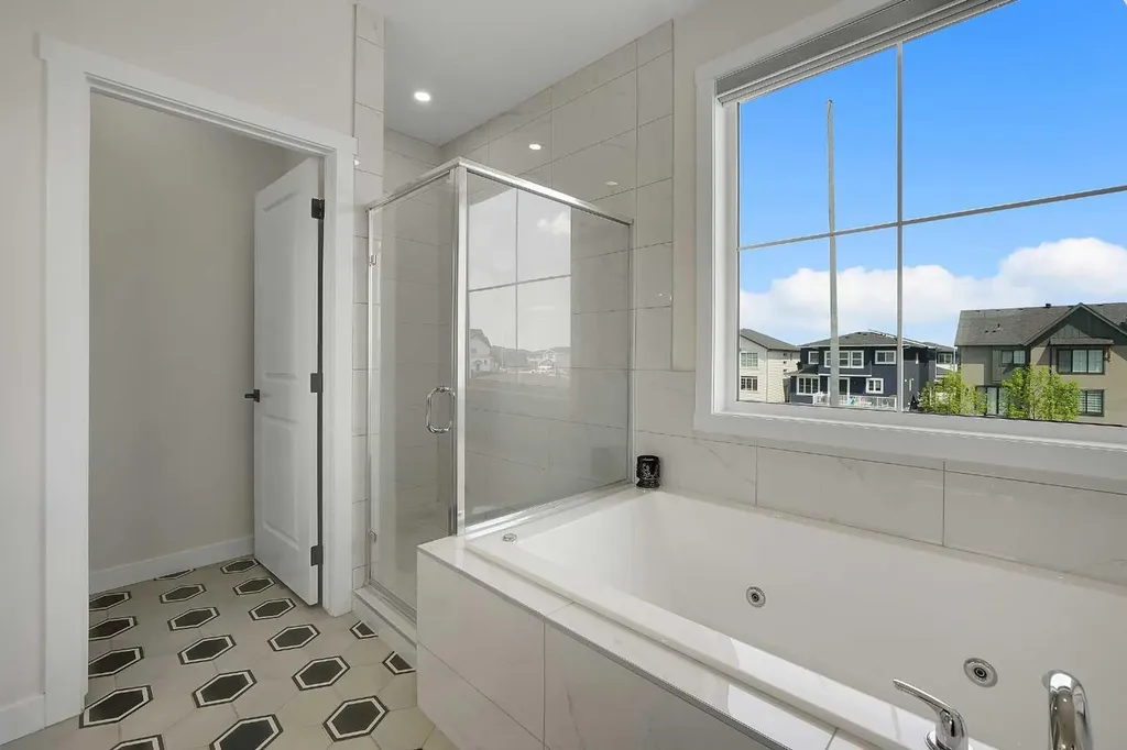 192 Sandpiper Landing Chestermere AB T1X 1Y8
