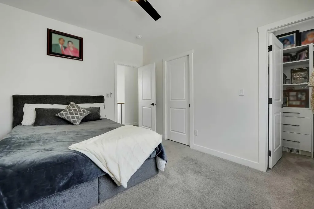 192 Sandpiper Landing Chestermere AB T1X 1Y8