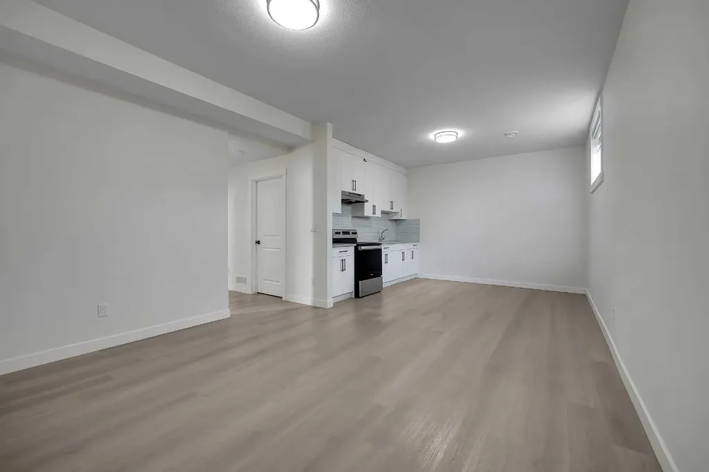 192 Sandpiper Landing Chestermere AB T1X 1Y8