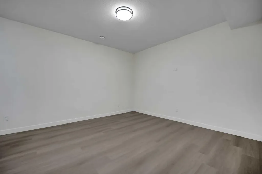 192 Sandpiper Landing Chestermere AB T1X 1Y8
