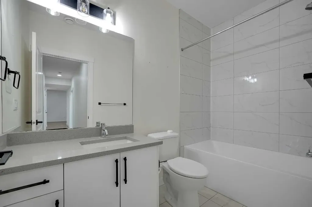 192 Sandpiper Landing Chestermere AB T1X 1Y8