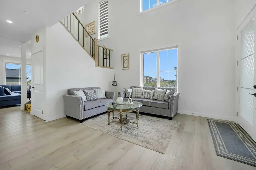 192 Sandpiper Landing Chestermere AB T1X 1Y8