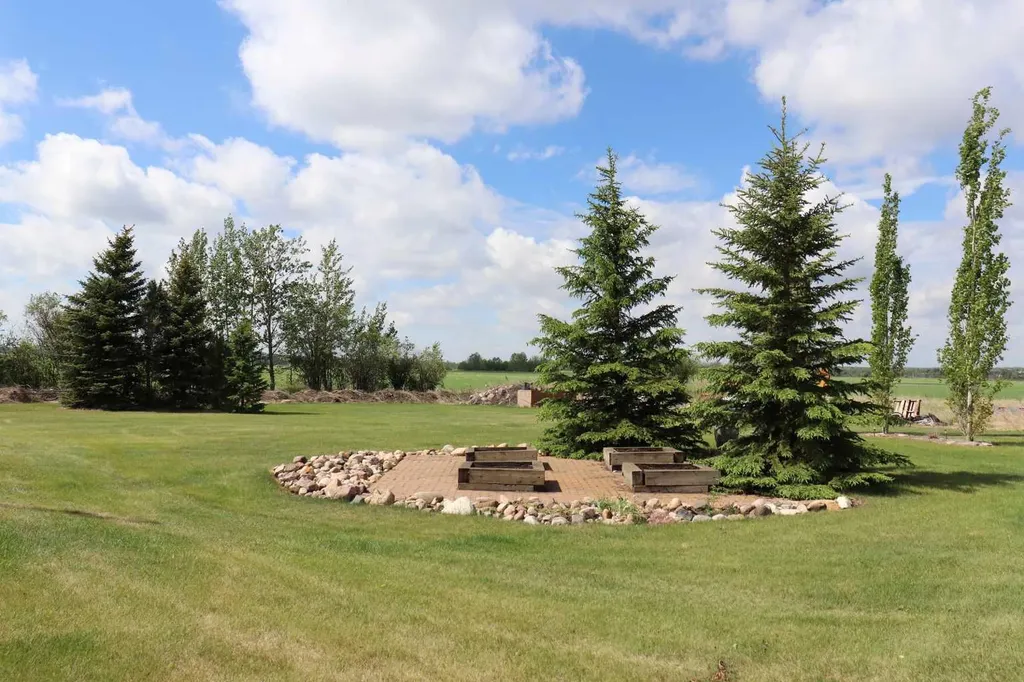 Range Road 251 Rural Ponoka County AB T4J 1R1
