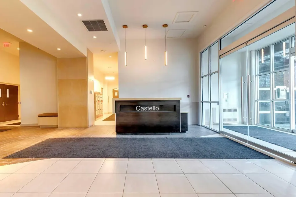 530 12 Avenue SW Calgary AB T2R 0B1