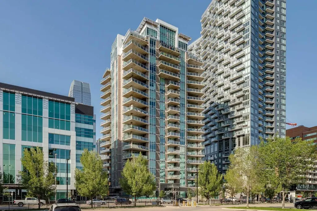 530 12 Avenue SW Calgary AB T2R 0B1