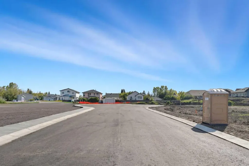 15 Dunham Court NW Diamond Valley AB T0L 2A0