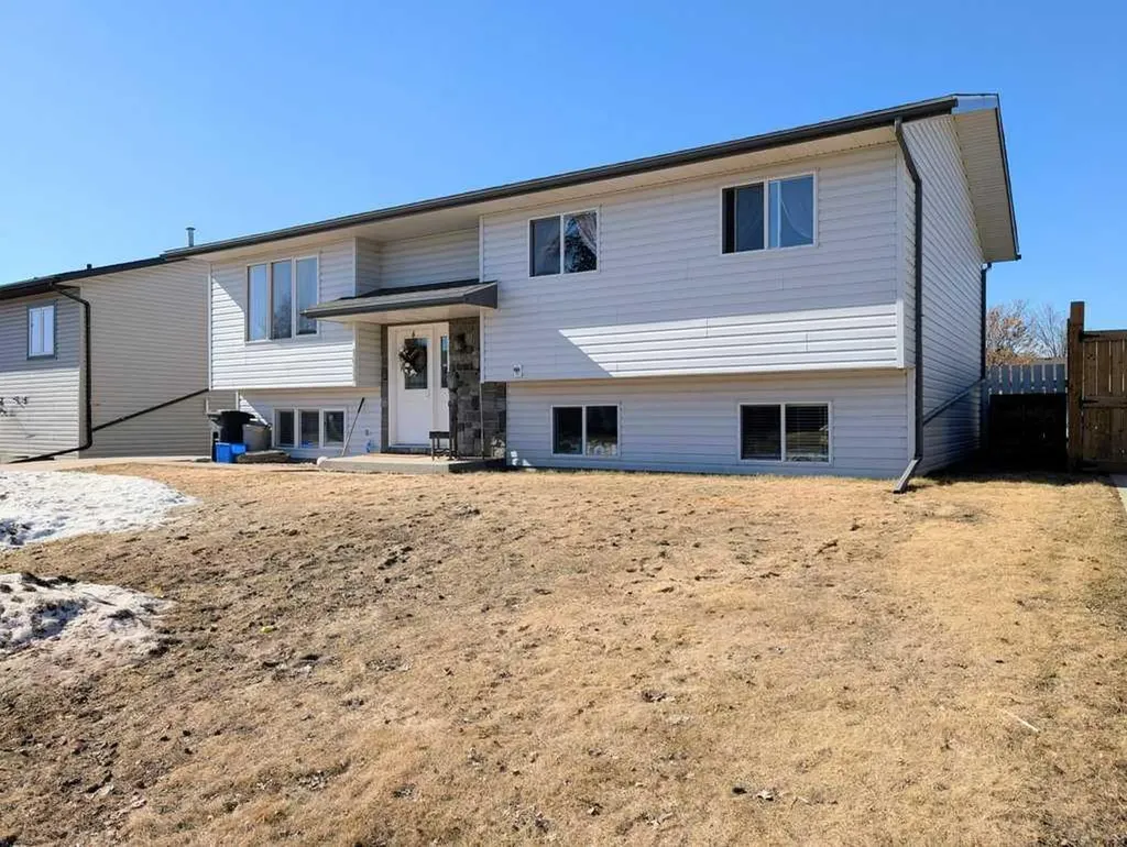 1013 10 Avenue SE Slave Lake AB T0G 2A3