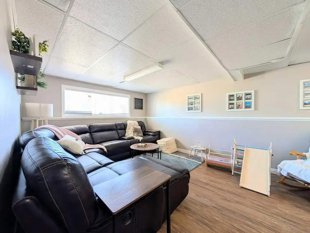1013 10 Avenue SE Slave Lake AB T0G 2A3