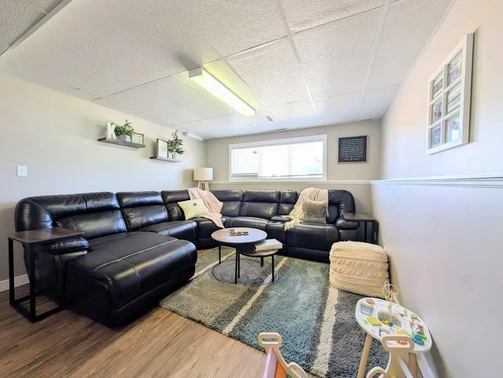 1013 10 Avenue SE Slave Lake AB T0G 2A3