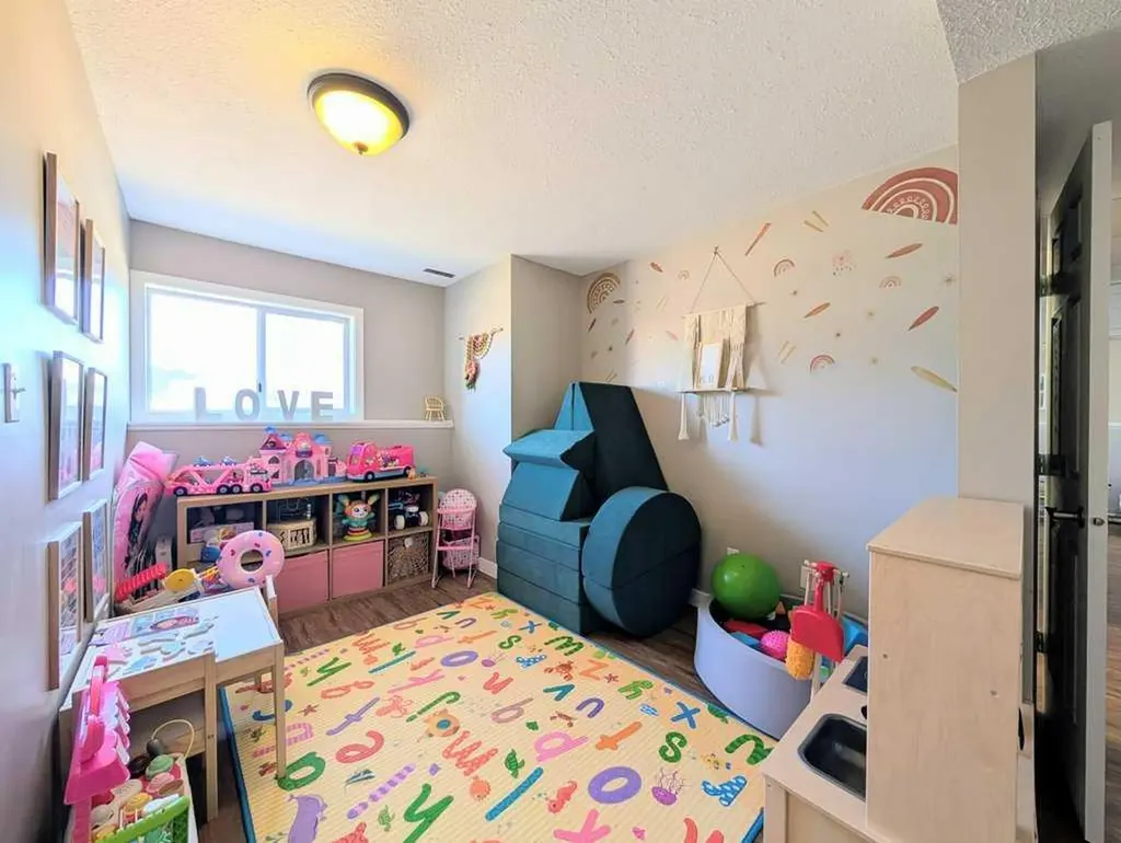 1013 10 Avenue SE Slave Lake AB T0G 2A3