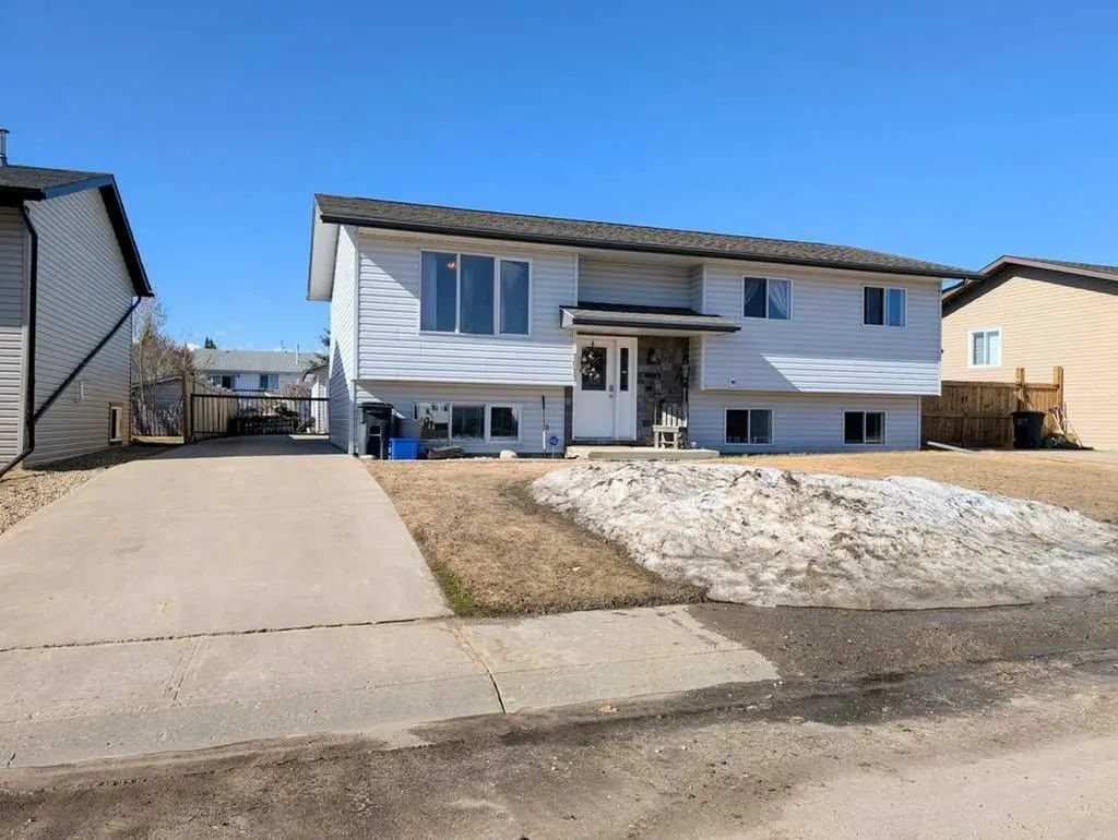 1013 10 Avenue SE Slave Lake AB T0G 2A3